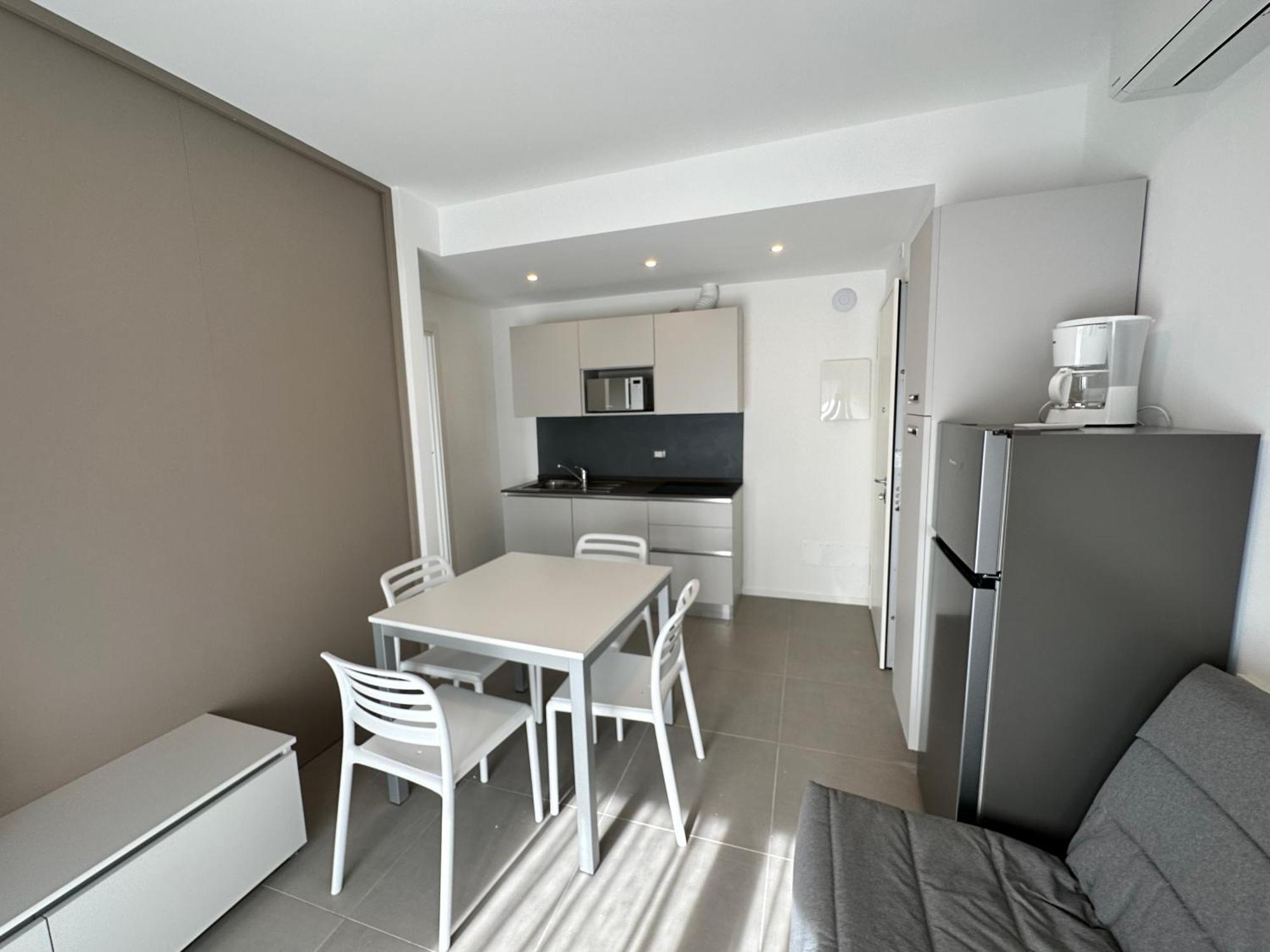 Nuovo Condominio Con Piscina E Garage Bibione Kültér fotó