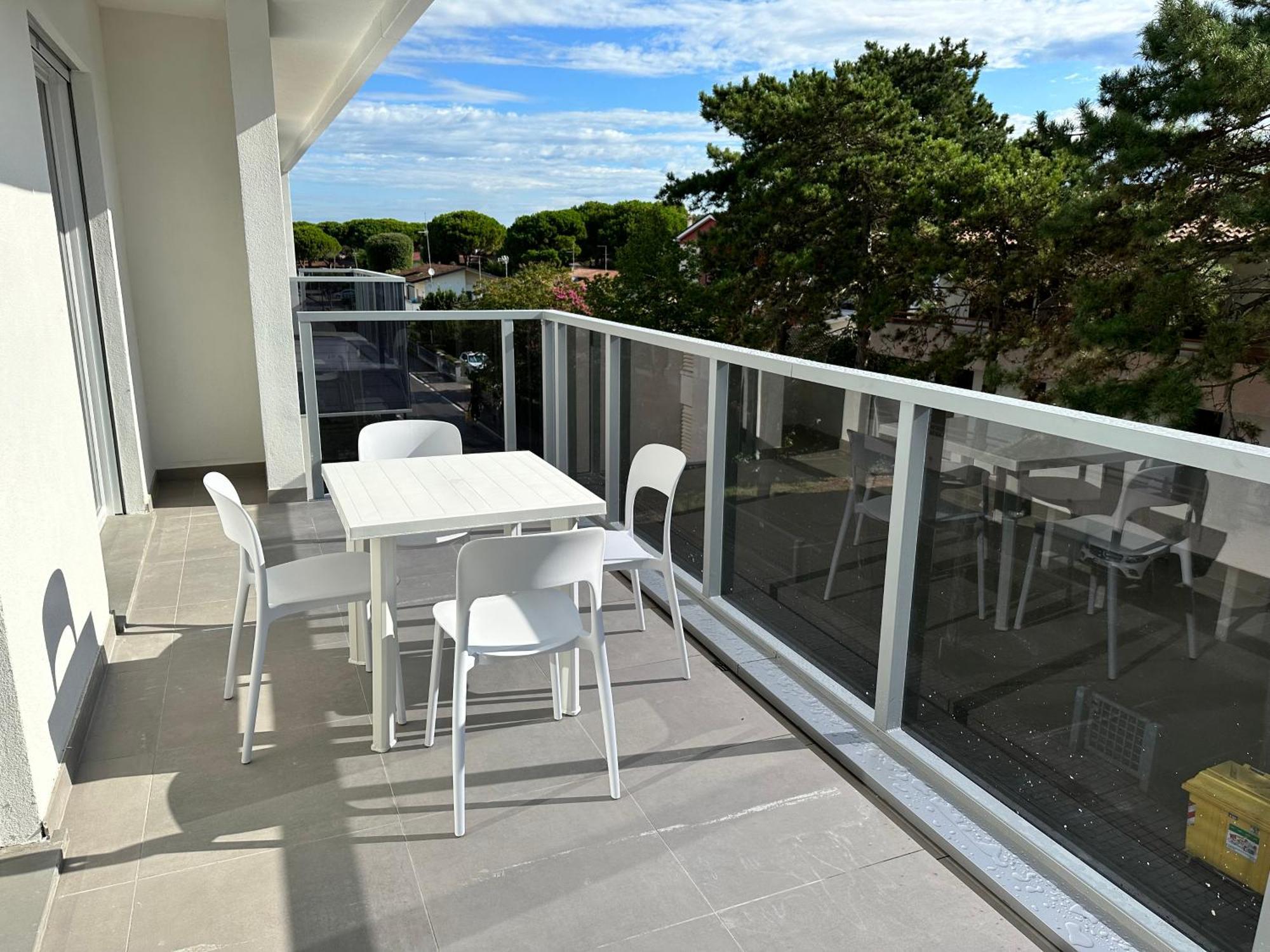 Nuovo Condominio Con Piscina E Garage Bibione Kültér fotó