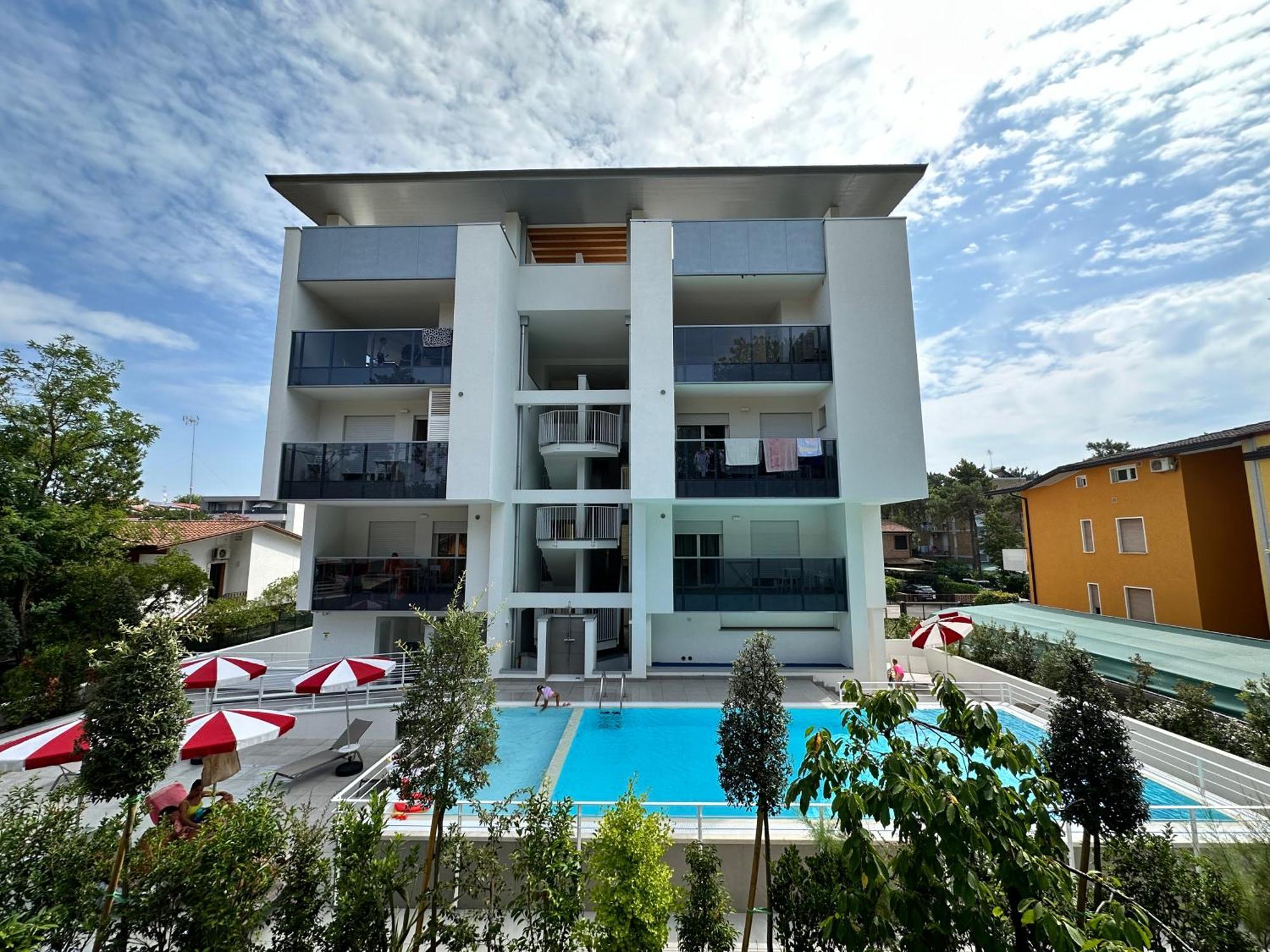 Nuovo Condominio Con Piscina E Garage Bibione Kültér fotó